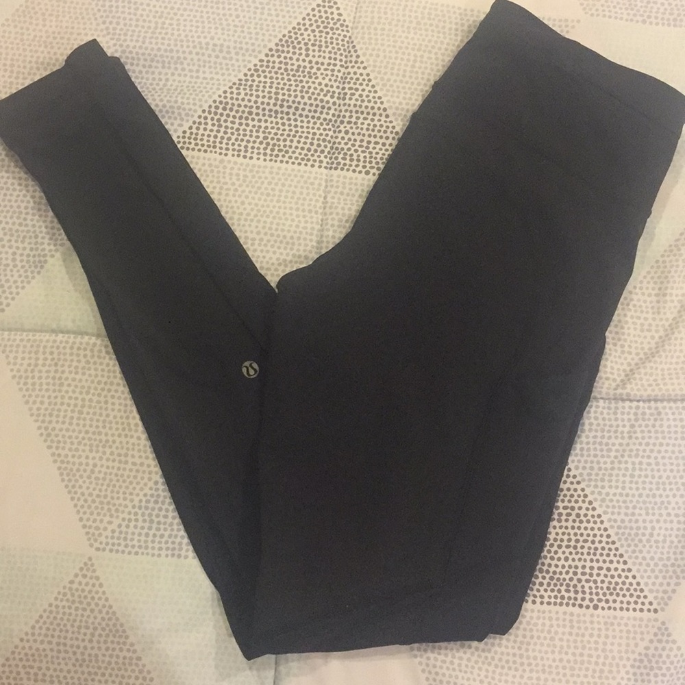 Lululemon "Speed up Tight"